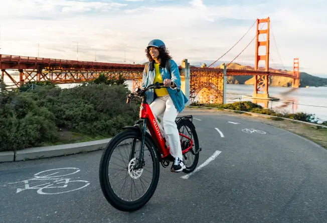 velotric_discover_m_front_light