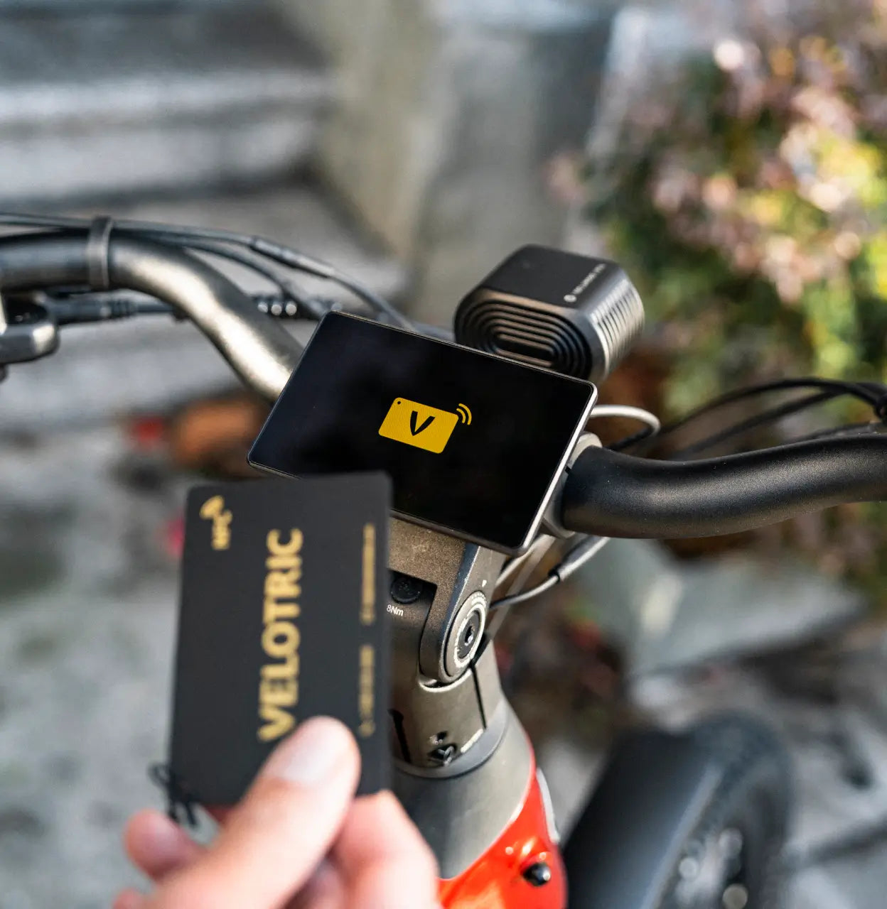 velotric_discover_3_front_light